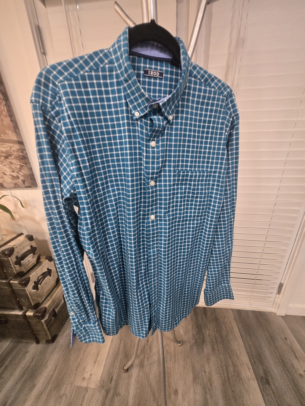 Izod Men’s Teal Grid Button-Down Shirt